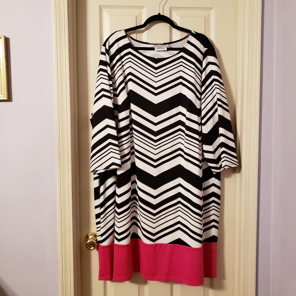 Avenue dress